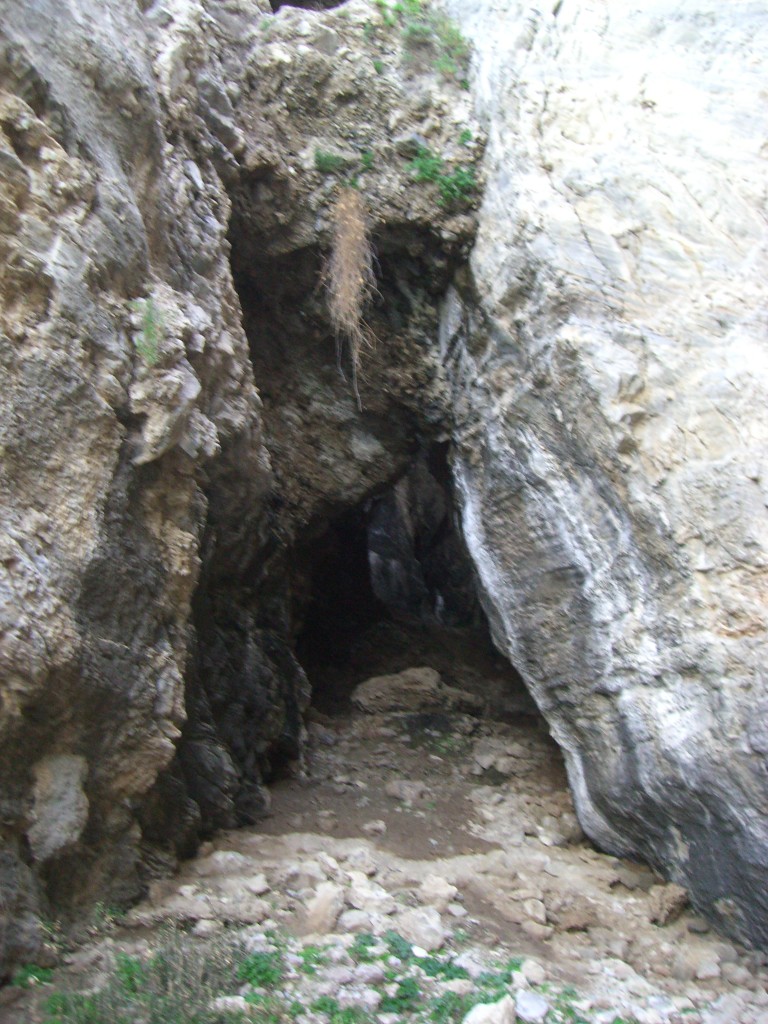 grotta donnavilla